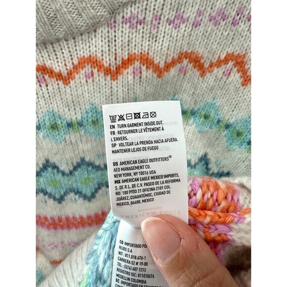 AMERICAN EAGLE | Fair Isle Knit Sweater White Multicolor Striped NWT | Small - Picture 8 of 8